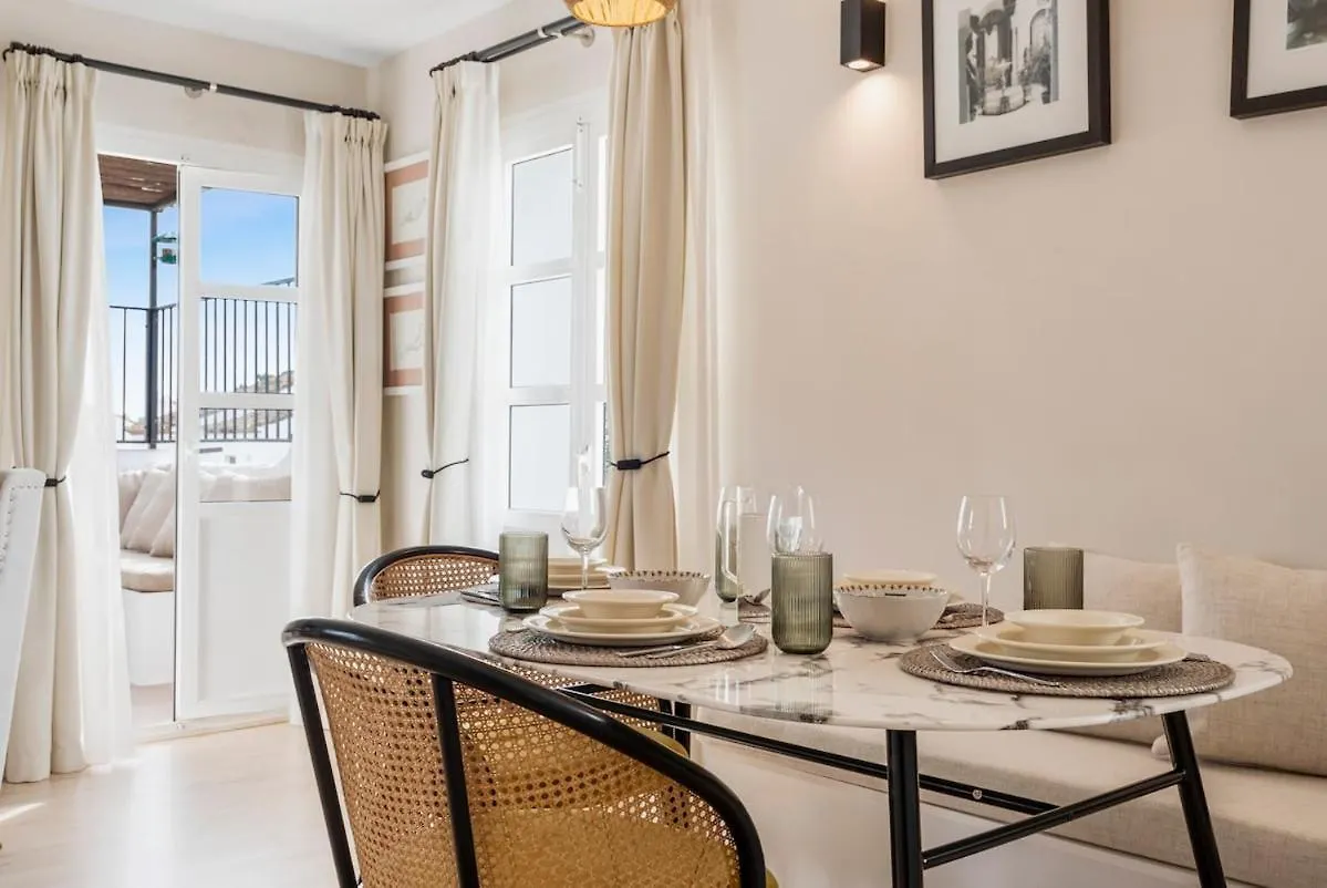 Sun Terrace Apartment Estepona